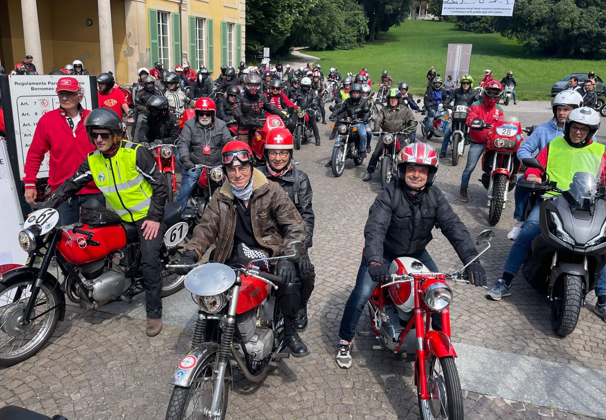 SUCCESSO DEL “RADUNO GILERA 2025”: QUI BATTE FORTE IL CUORE DEGLI APPASSIONATI DEL MARCHIO DEI DUE ANELLI INCROCIATI