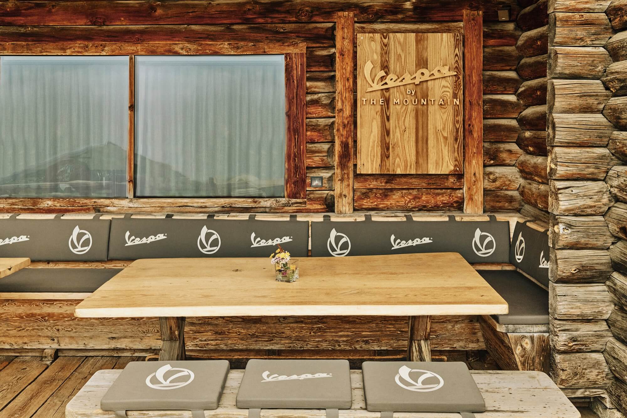 VESPA BY THE MOUNTAIN: L’EXPERIENCE ESTIVA VESPA CONTINUA A ORTISEI