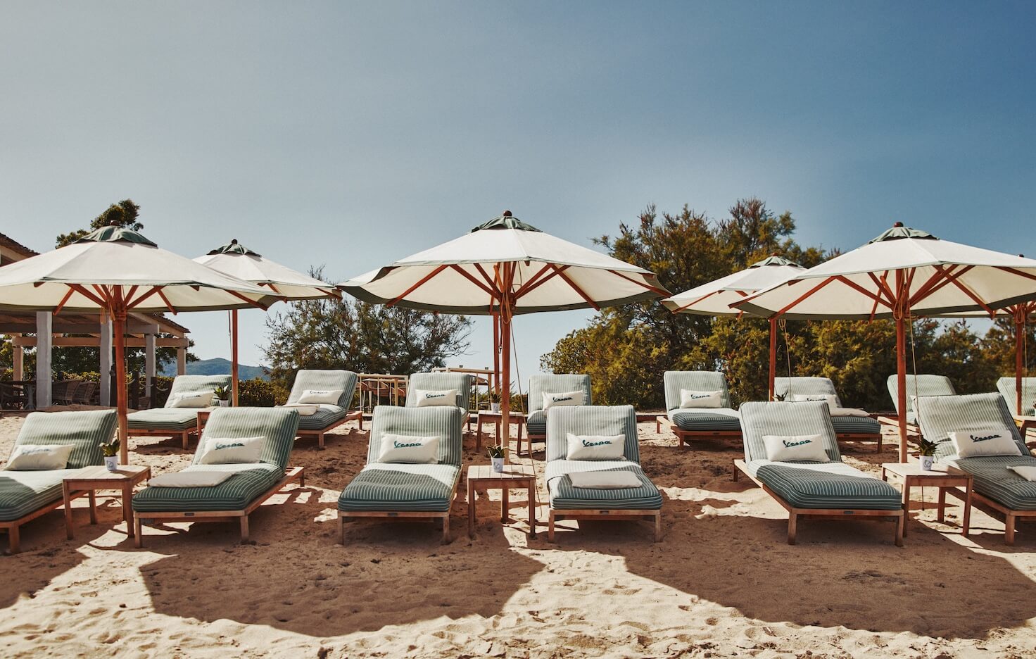 VESPA BY THE SEA – RETURNS TO PARAGGI AND LAUNCHES IN SARDINIA AT IS MOLAS