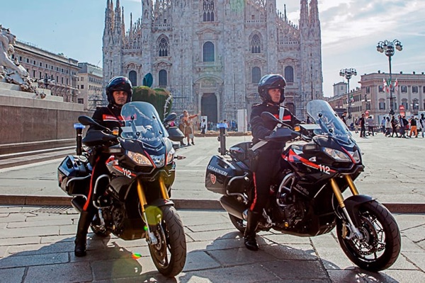 aprilia polizia albania