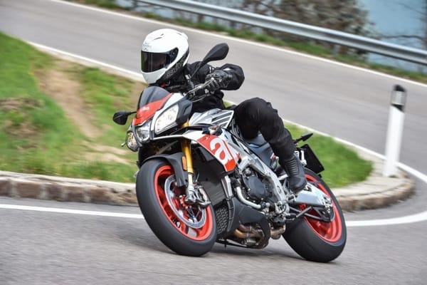 aprilia tuono v4 1100