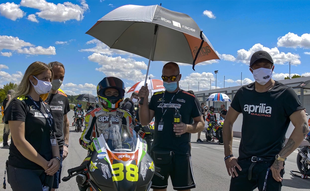 ANDREA IANNONE E LORENZO SAVADORI ALLA PRIMA DEL CAMPIONATO ITALIANO FMI APRILIA SPORT PRODUCTION