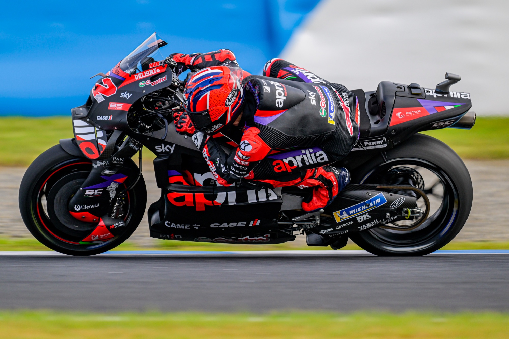 APRILIA RACING “DOWN UNDER” PER IL GP DELL’AUSTRALIA. VIÑALES ED ESPARGARÓ SBARCANO A PHILLIP ISLAND