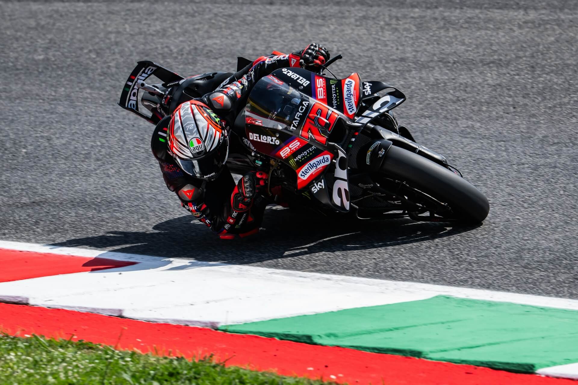 APRILIA RACING RIPARTE DAL SUCCESSO DEL MUGELLO E TORNA SUBITO IN PISTA AL BALATON PARK: MARCO BEZZECCHI E JORGE MARTÍN PRONTI PER IL GP D’UNGHERIA