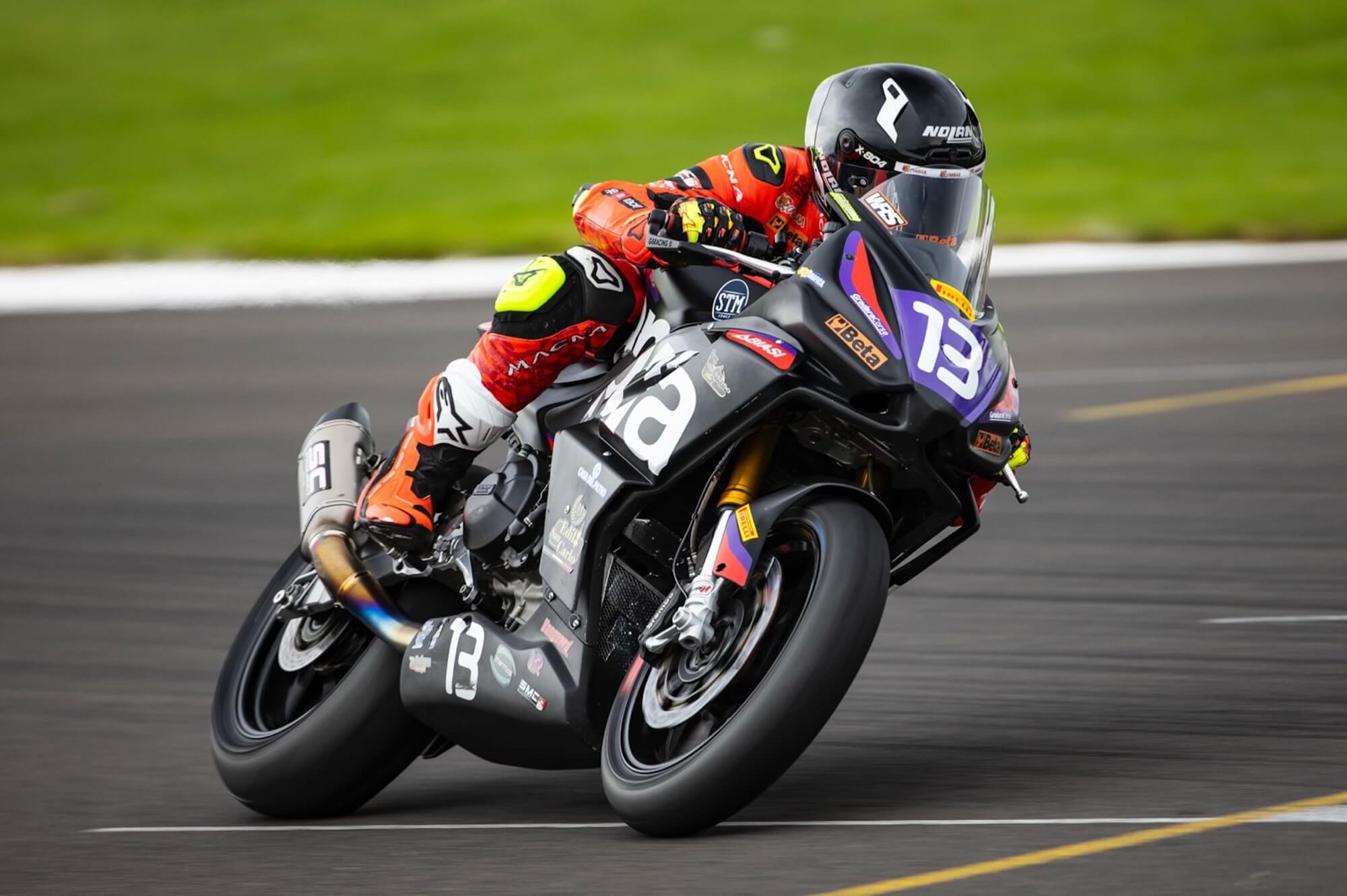 L’APRILIA RS 660 TORNA LEADER NELLA BRITISH SUPERBIKE