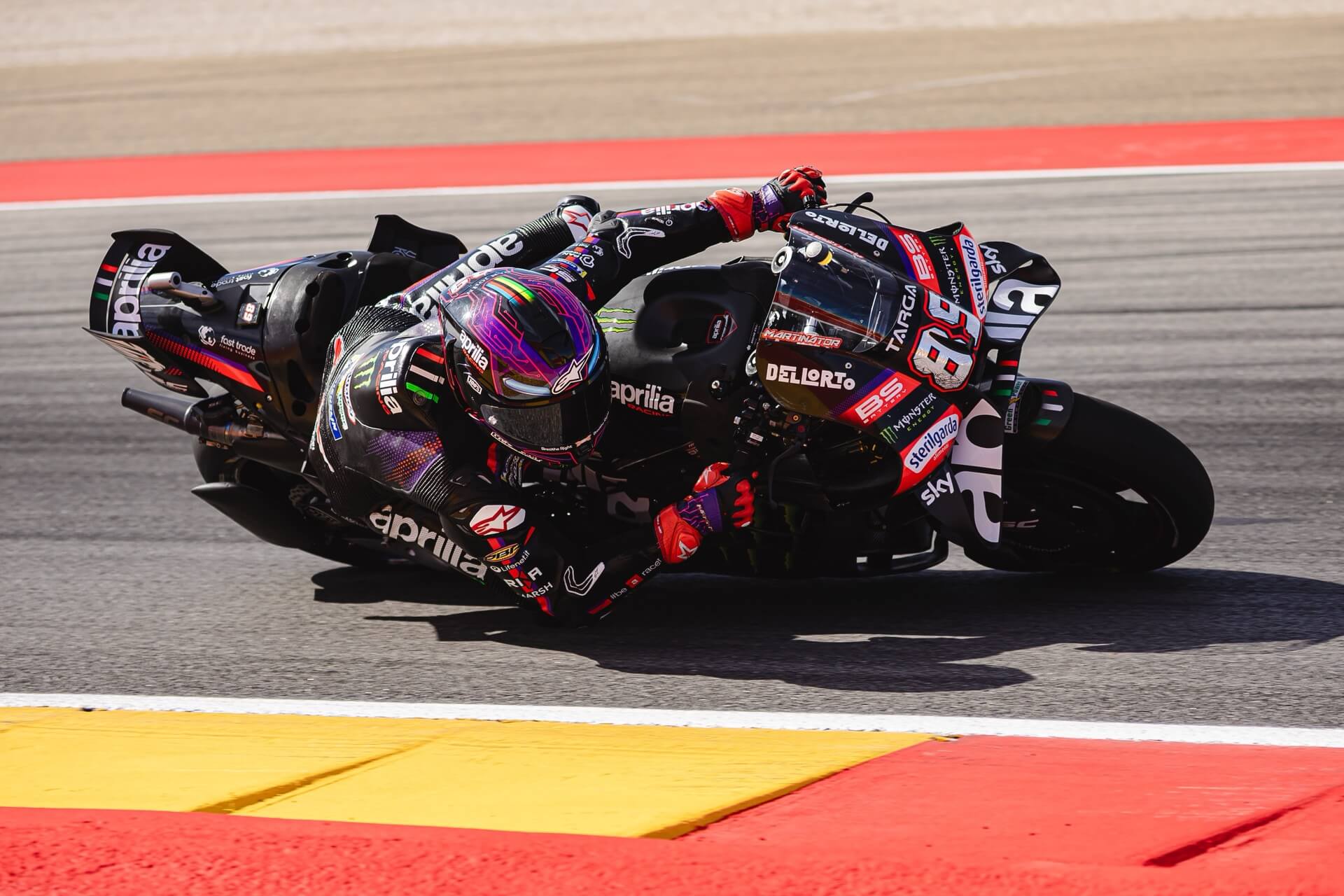 GRAN PREMIO DI CASA PER APRILIA RACING A MISANO: JORGE MARTÍN E MARCO BEZZECCHI RILANCIANO LA SFIDA AL GP DI SAN MARINO E DELLA RIVIERA DI RIMINI