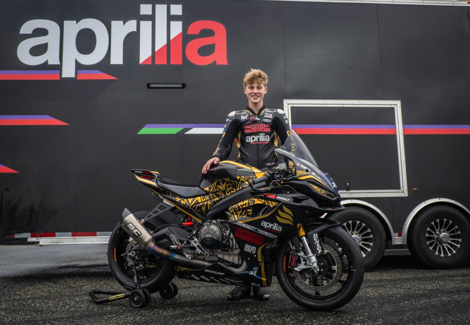 IL NEO CAMPIONE HANK VOSSBERG FESTEGGIA IL TITOLO 2026, MENTRE IL QUINDICENNE NATHAN GOUKER SU APRILIA RS 660, EMERGENTE DELLA TALENT CUP, ESORDISCE IN MODO SPETTACOLARE NEL ROUND FINALE DI STAGIONE