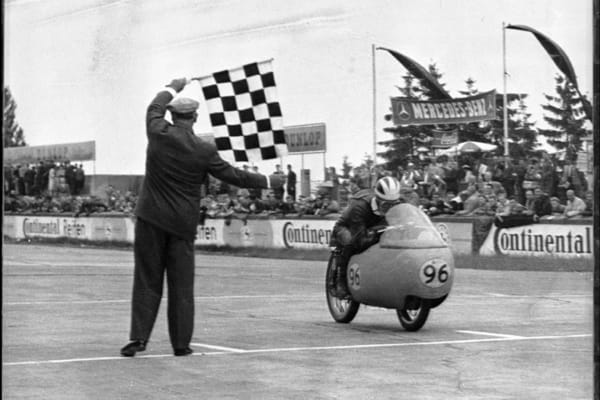 moto guzzi racing history