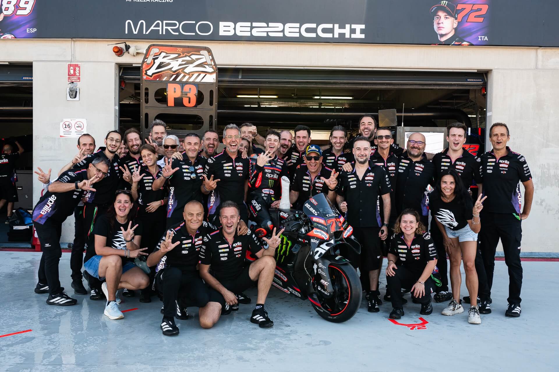 PODIO E TOP FIVE PER APRILIA RACING IN GARA AL MOTORLAND ARAGÓN: TERZA POSIZIONE PER MARCO BEZZECCHI, JORGE MARTÍN QUINTO