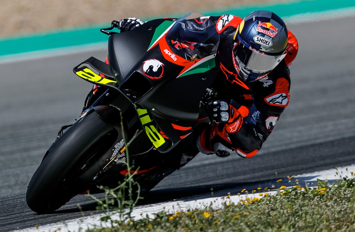 COLLABORATION CONTINUES BETWEEN ANDREA DOVIZIOSO AND APRILIA RACING