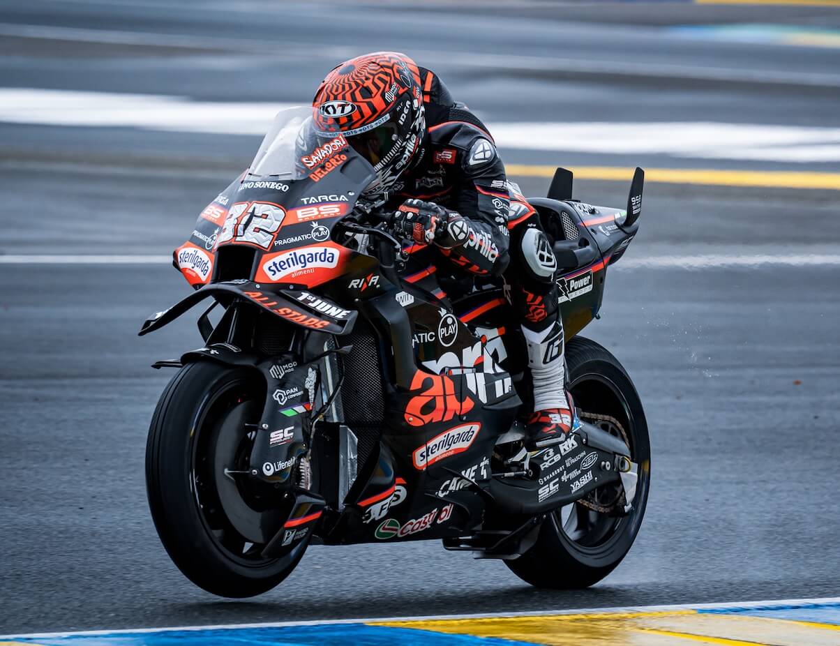 TOP NINE FOR APRILIA RACING AT LE MANS IN A CHAOTIC RACE
